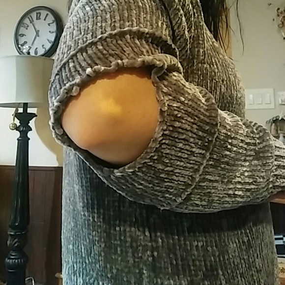 Open Elbow Super Soft Chenille Gray Womens Sweater - Picture 7 of 8